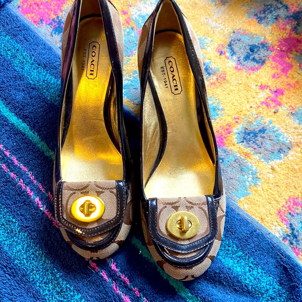 COPY - Coach logo heels size 6.5